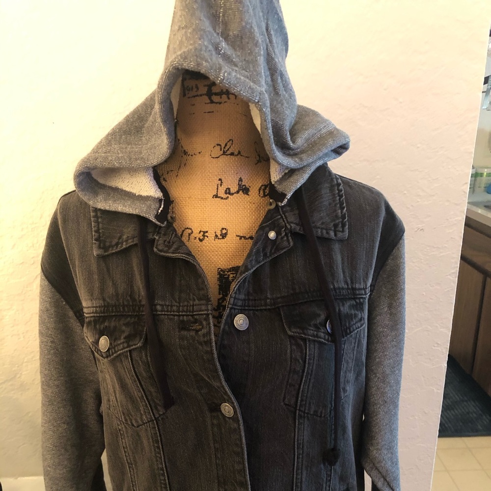 Forever 21 Black/Grey Hooded Jean Jacket SZ L